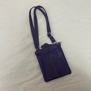 Purple roots purse